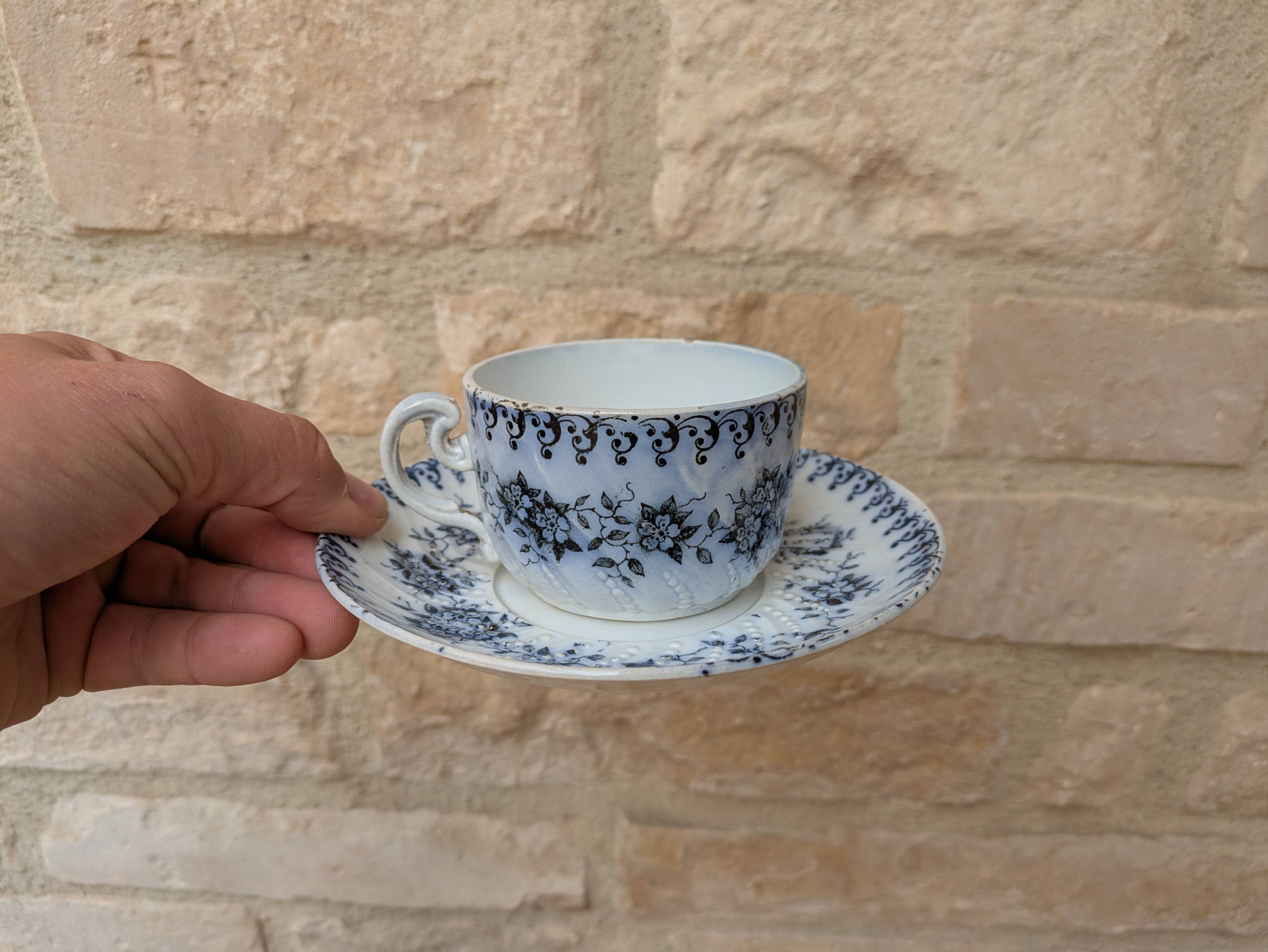 Antique coffee cup with saucer, Saint Amand and Hamage, Jeannette model