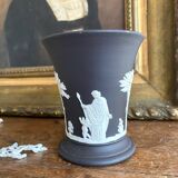 Wegwood England vase, 9.5 cm