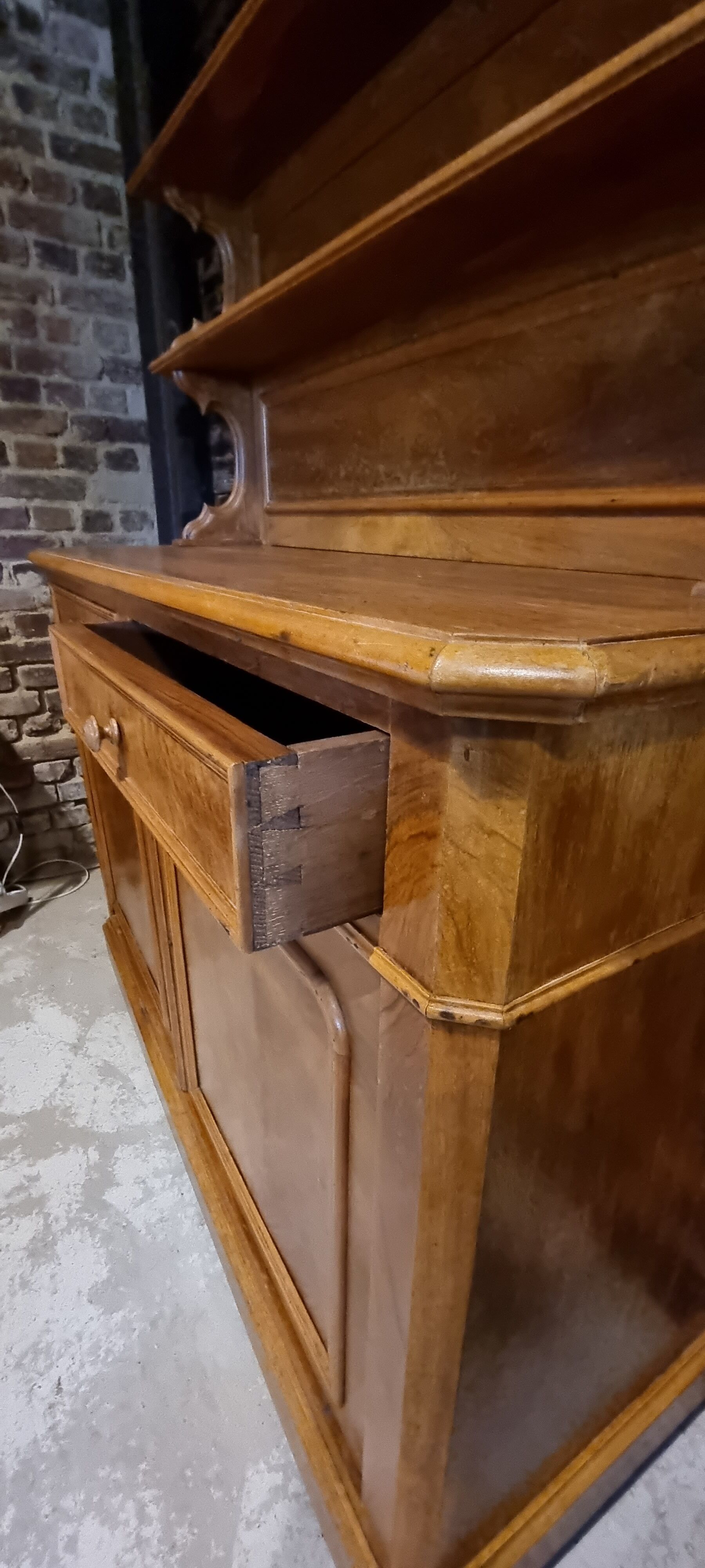 Buffet Saint Hubert en bois clair