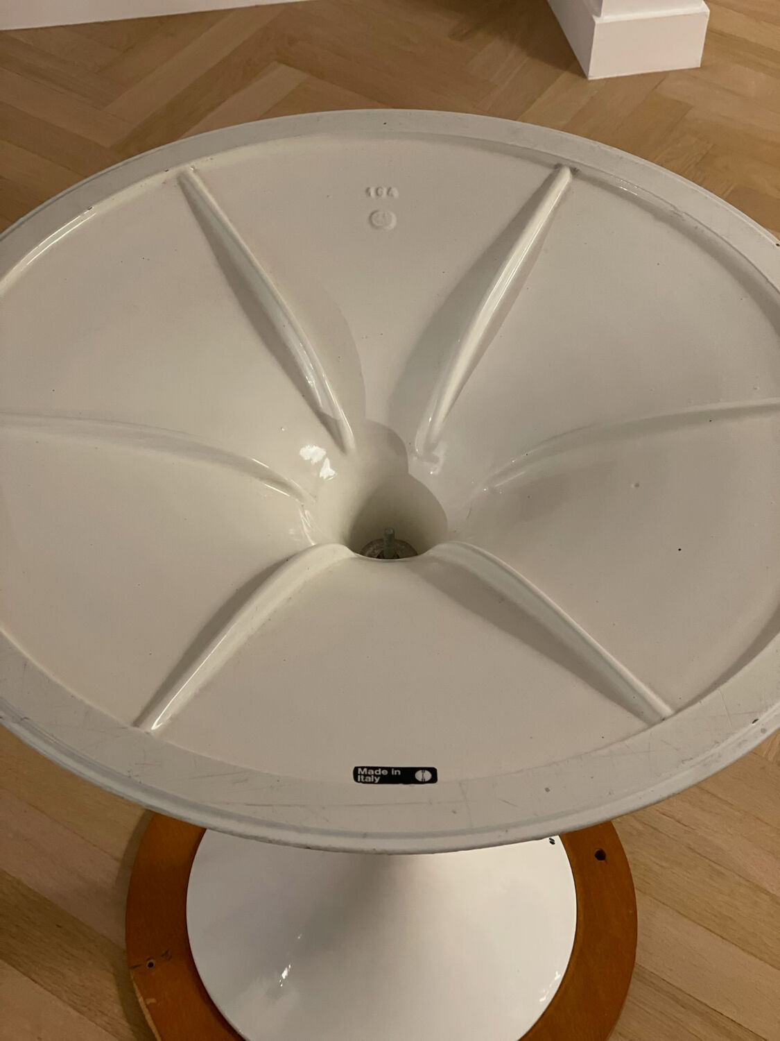 Eero Saarinen round table 137cm Knoll Vintage edition