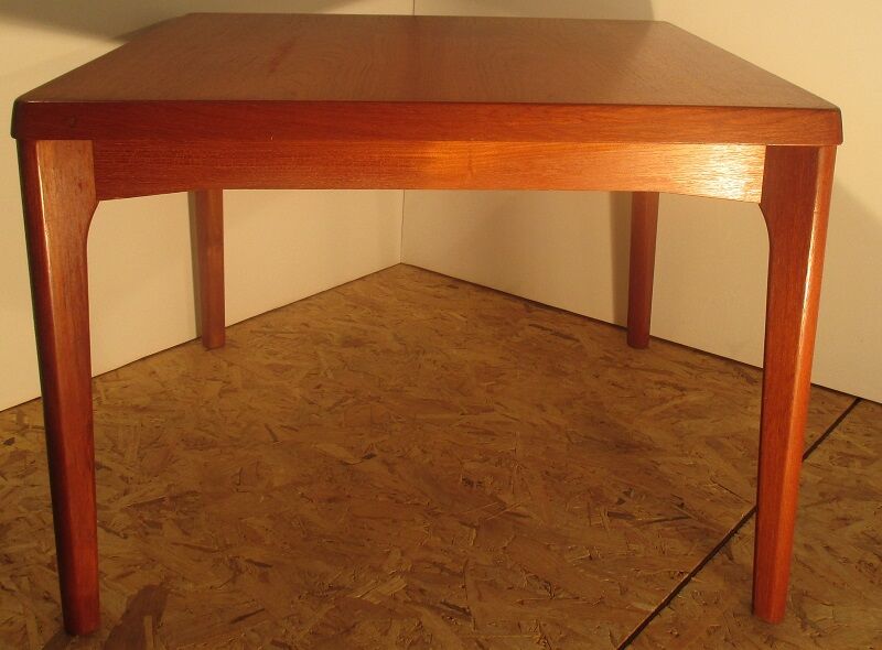 Table de Canapé Scandinavede H Kjaernulf