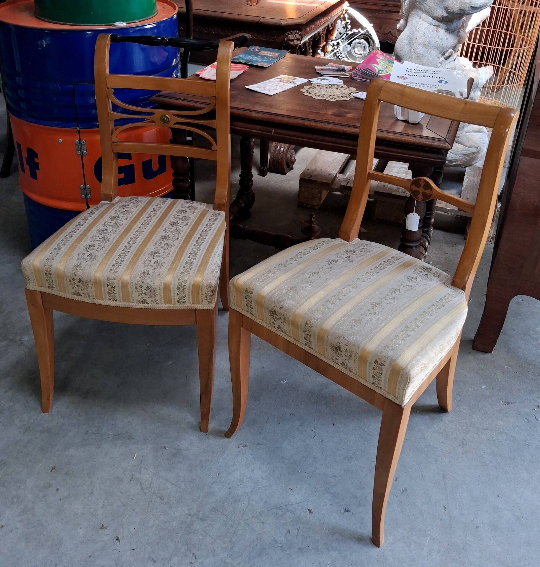 Paire de chaises Biedermeier en bois blond Époque Biedermeier