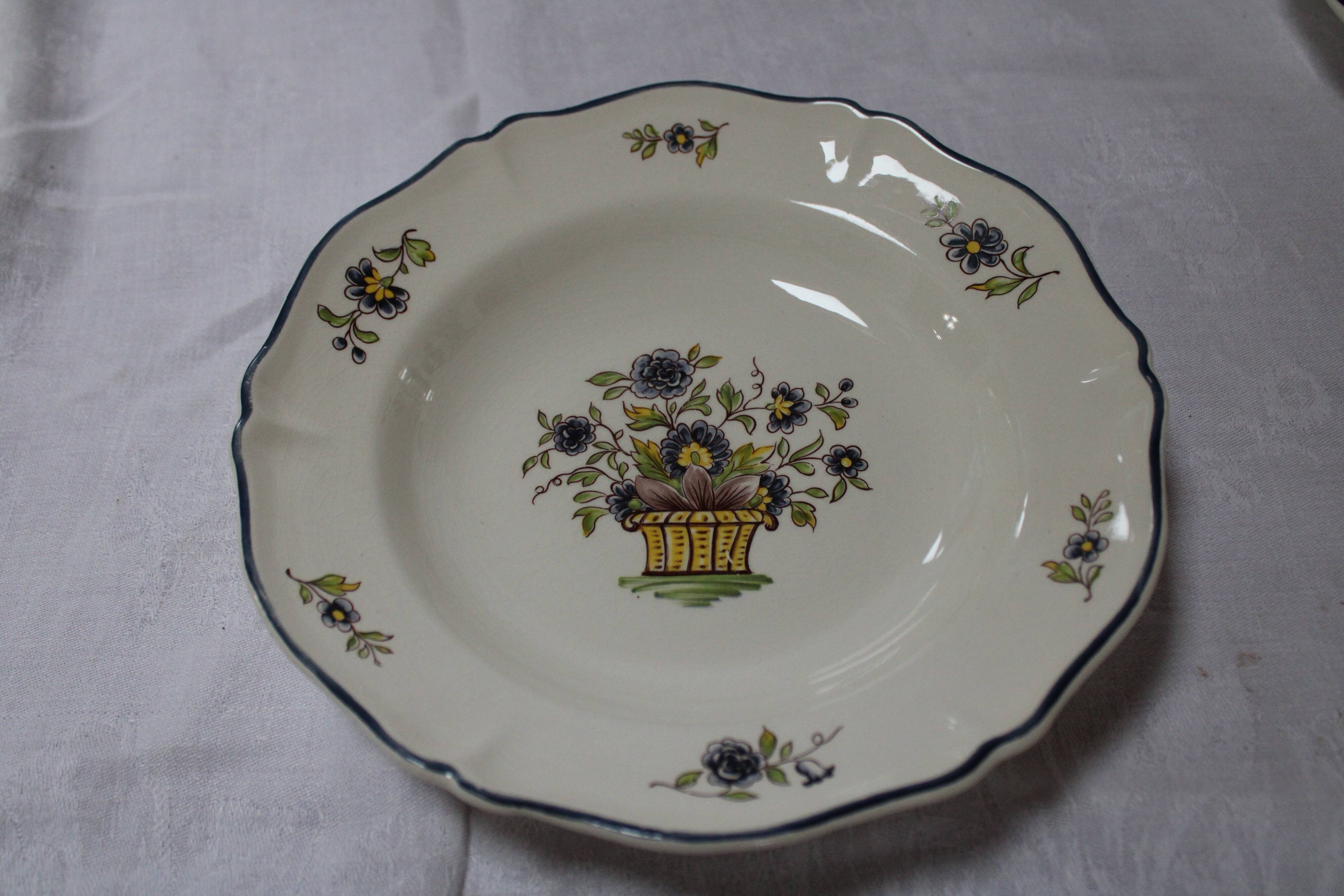 6 Saint-Amand Old Delft Hollow Plates