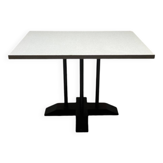 Table de bistrot