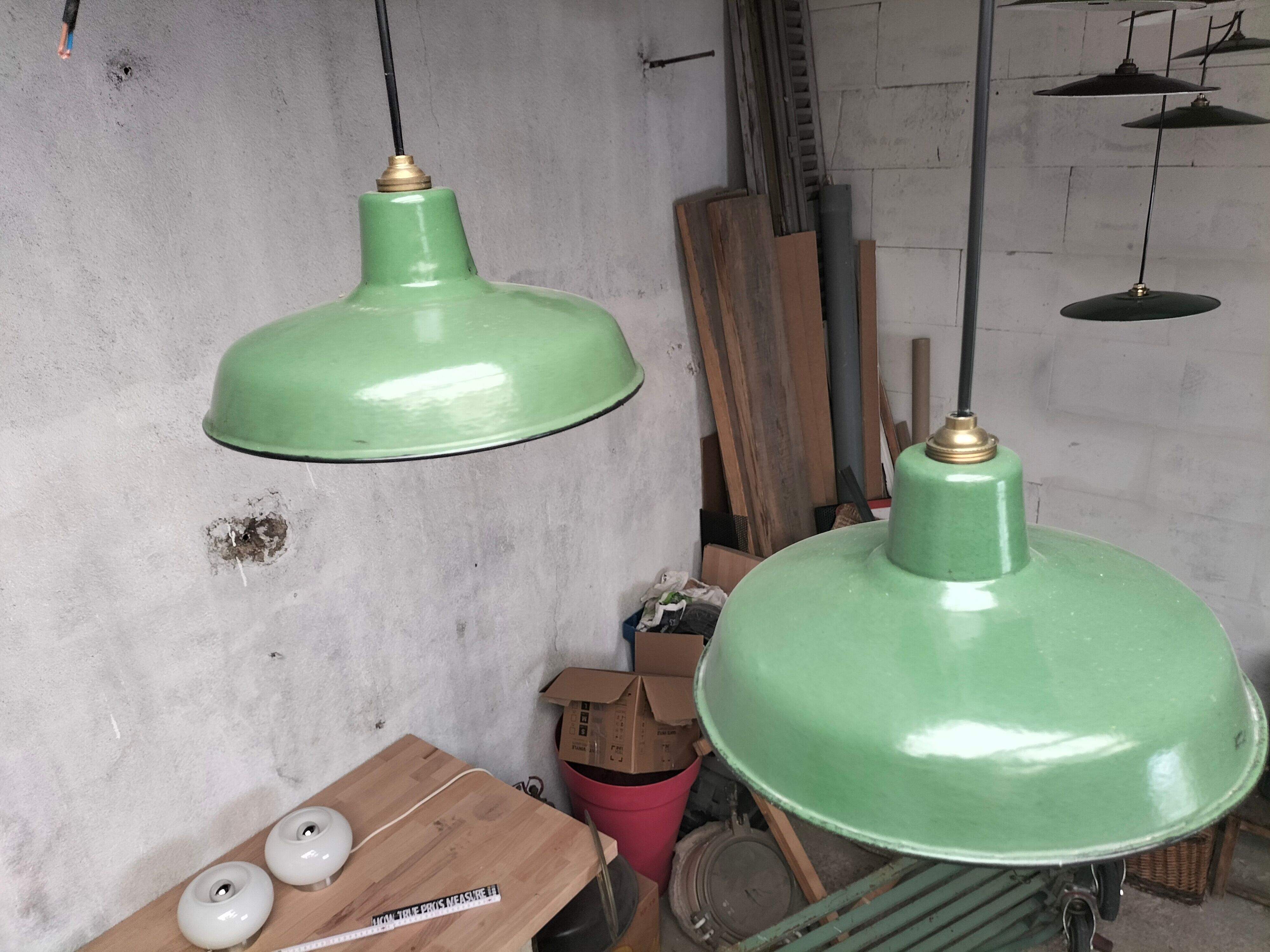 Paire de lampes industrielles