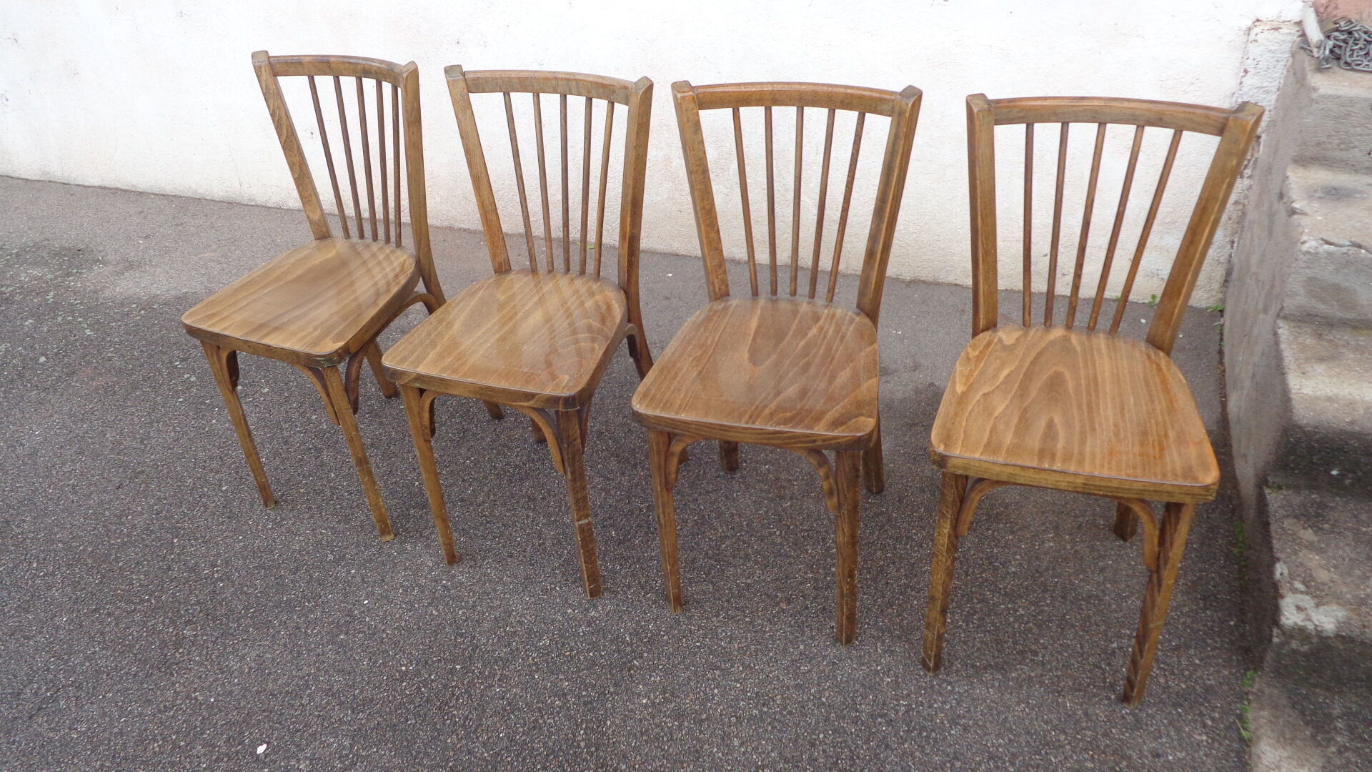 4 chaises Baumann n°12