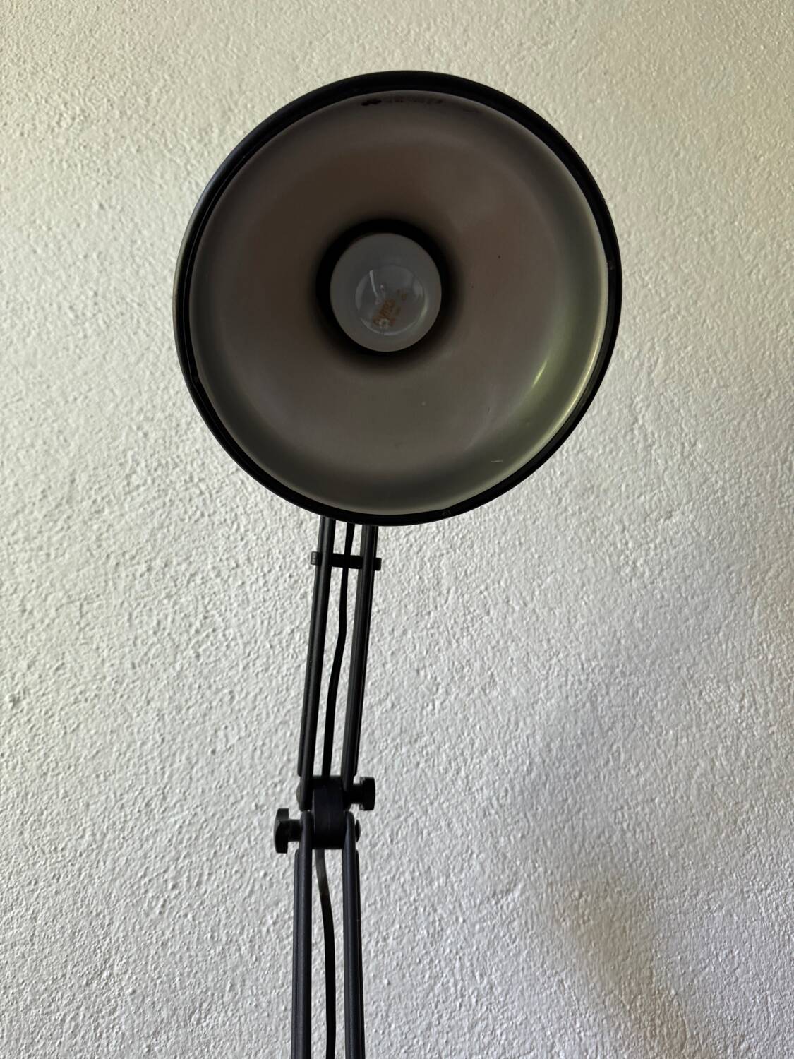 80s Pixar Style Articulated Desk Lamp
