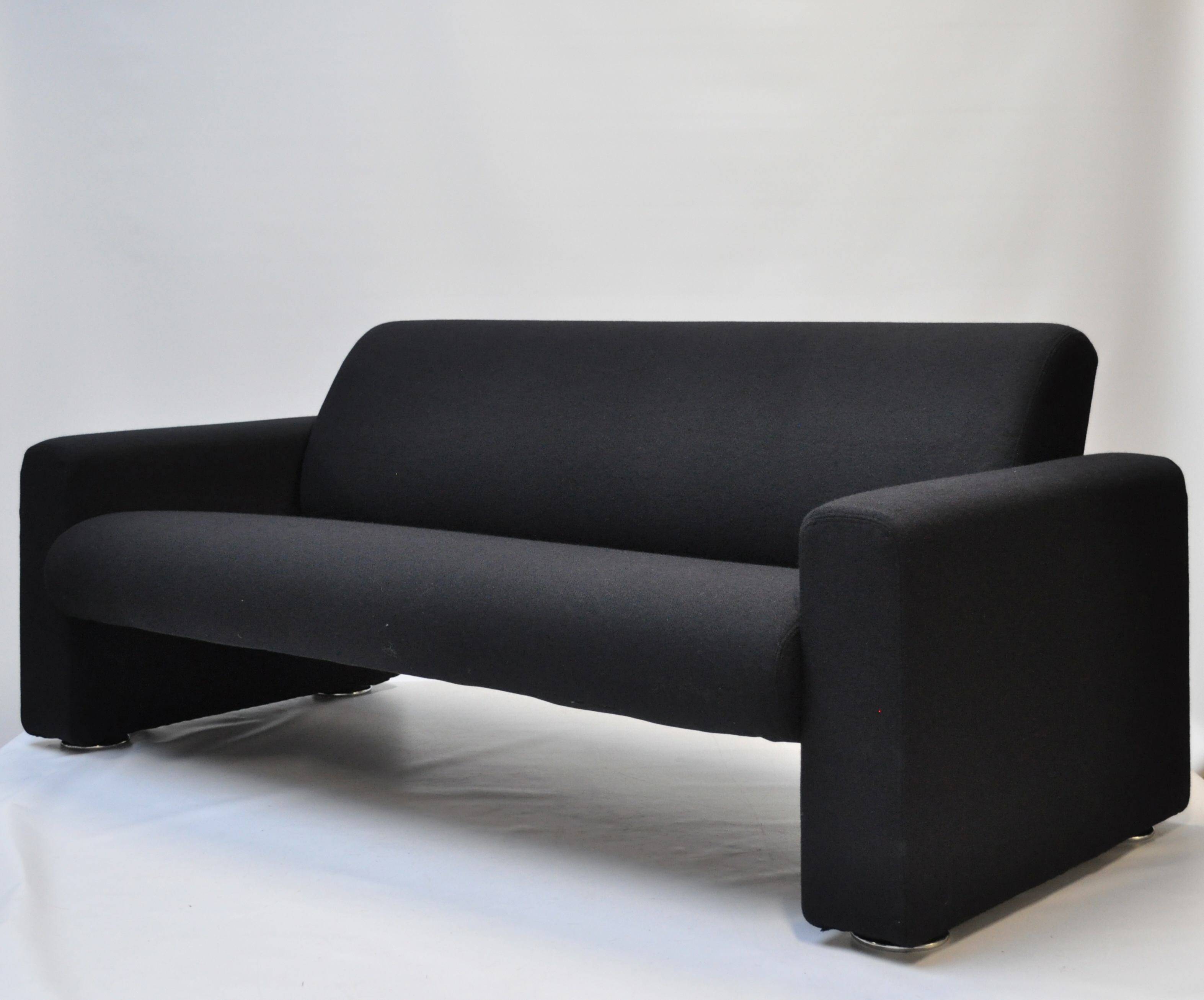 Artifort 691 – 2.5 Seater Sofa | Fully Restored | Kvadrat Upholstery