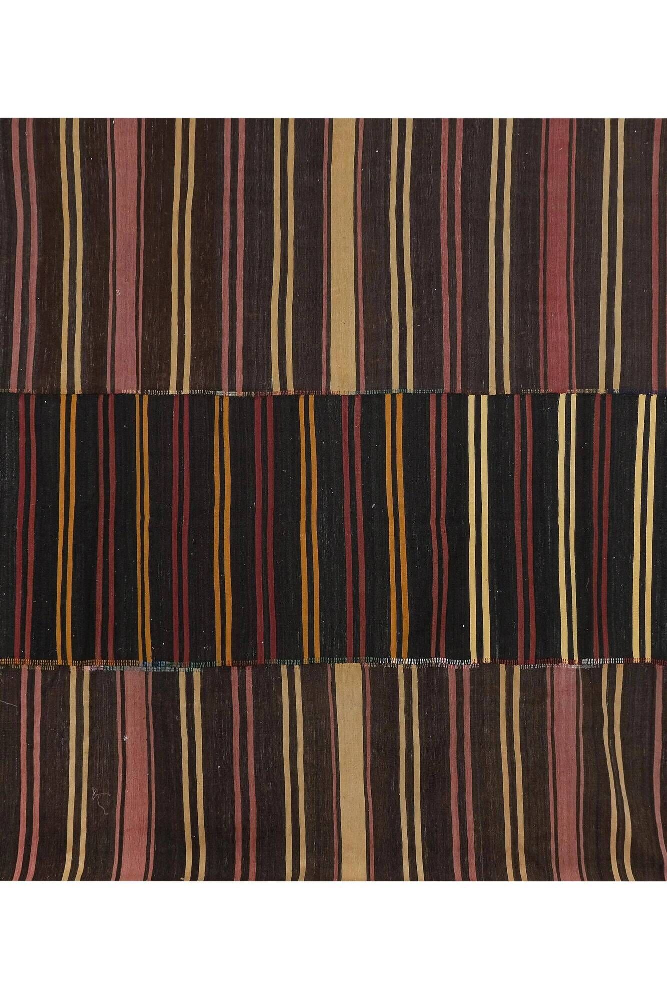 Vintage Turkish kilim, handwoven, 305x340 cm.