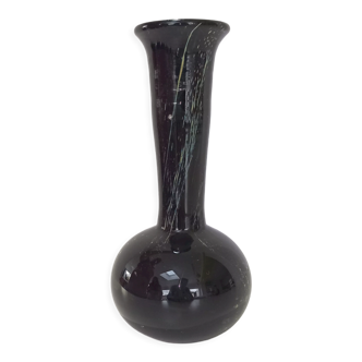 Vase noir irisé signé de la verrerie Phoenician Malta