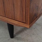 Commode scandinave en noyer