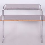 Table d'appoint Bauhaus restaurée, Hynek Gottwald, noyer, chrome, Tchéquie, années 1930