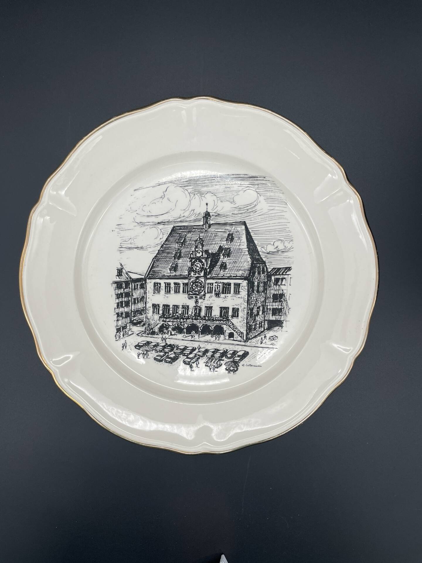 Wall plate Villeroy & Boch, town hall of Heilbronn late 19th century.