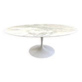 Tulip coffee table by Eero Saarinen for Knoll International