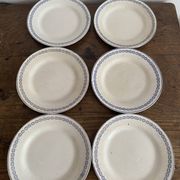 Dessert plates in earthenware from Creil and Montereau Reuil service.