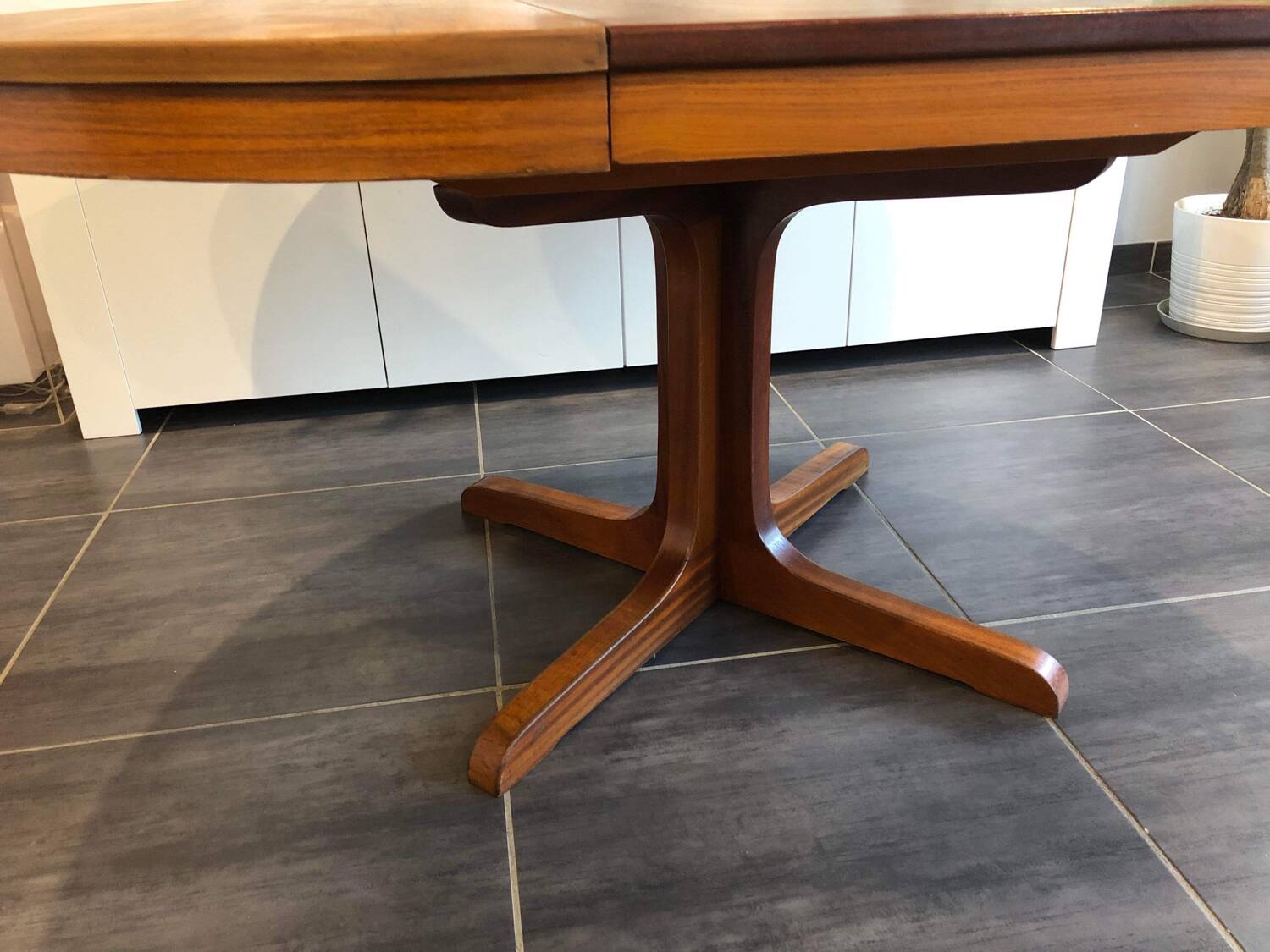 Vintage Scandinavian Baumann style extendable table in Rosewood 1970s