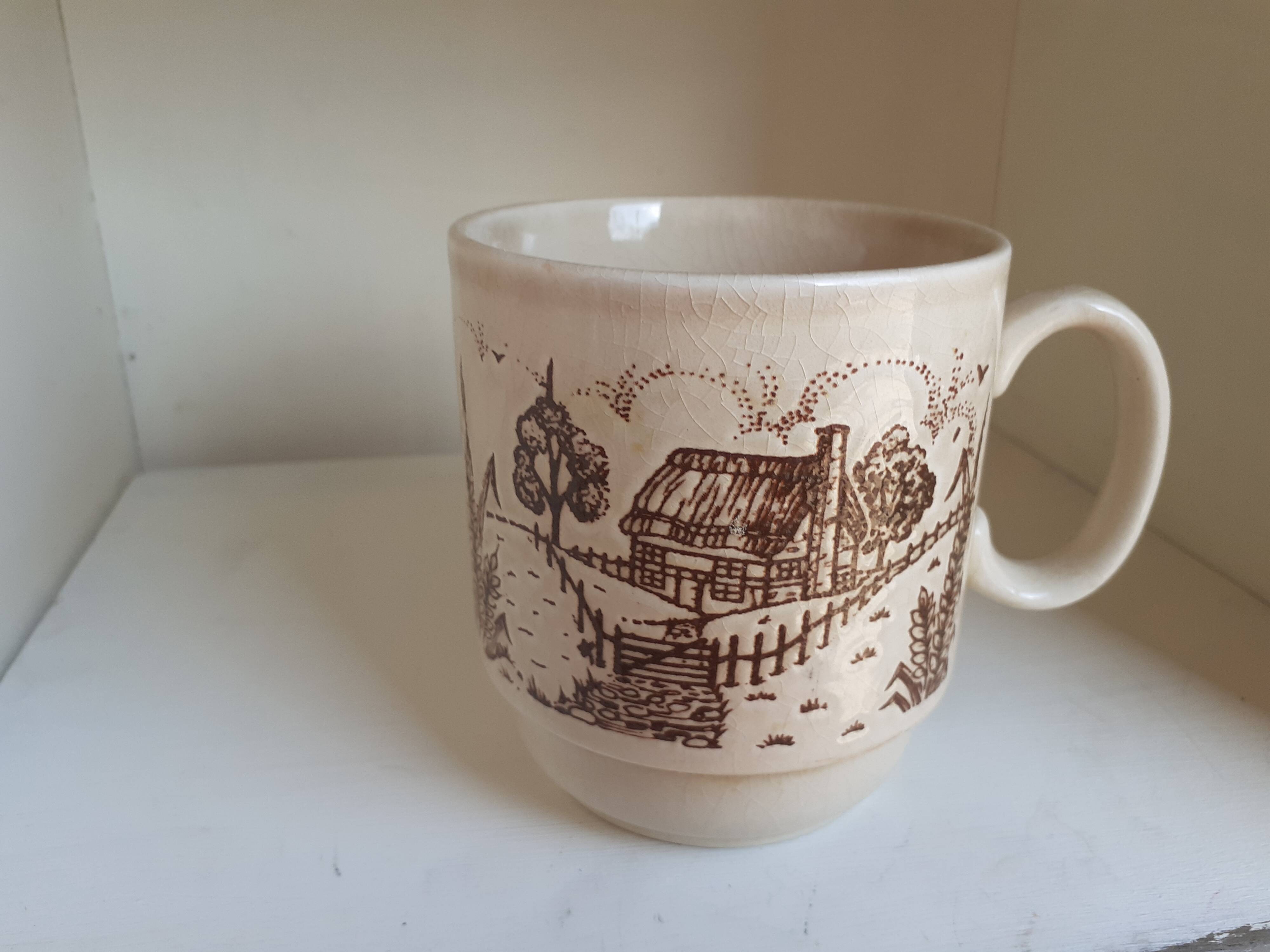 English stoneware cup or music box