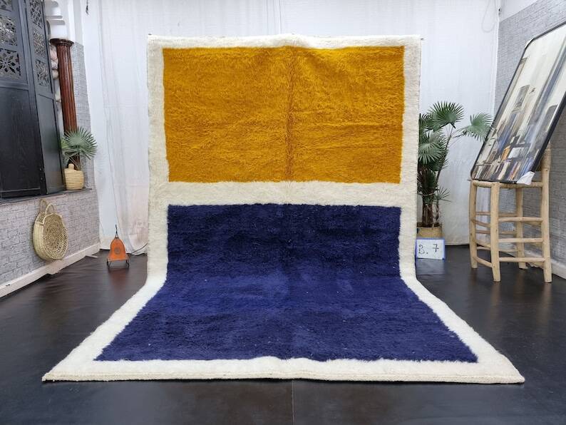 Traditional handmade wool azilal rug 250cmx150cm
