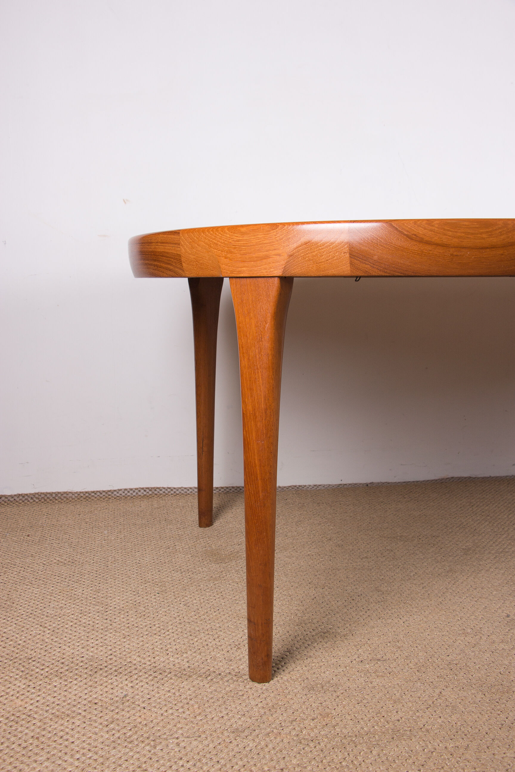 Danish Teak extendable dining table by Ib Kofod-Larsen for Faarup Mobelfabrik 1960