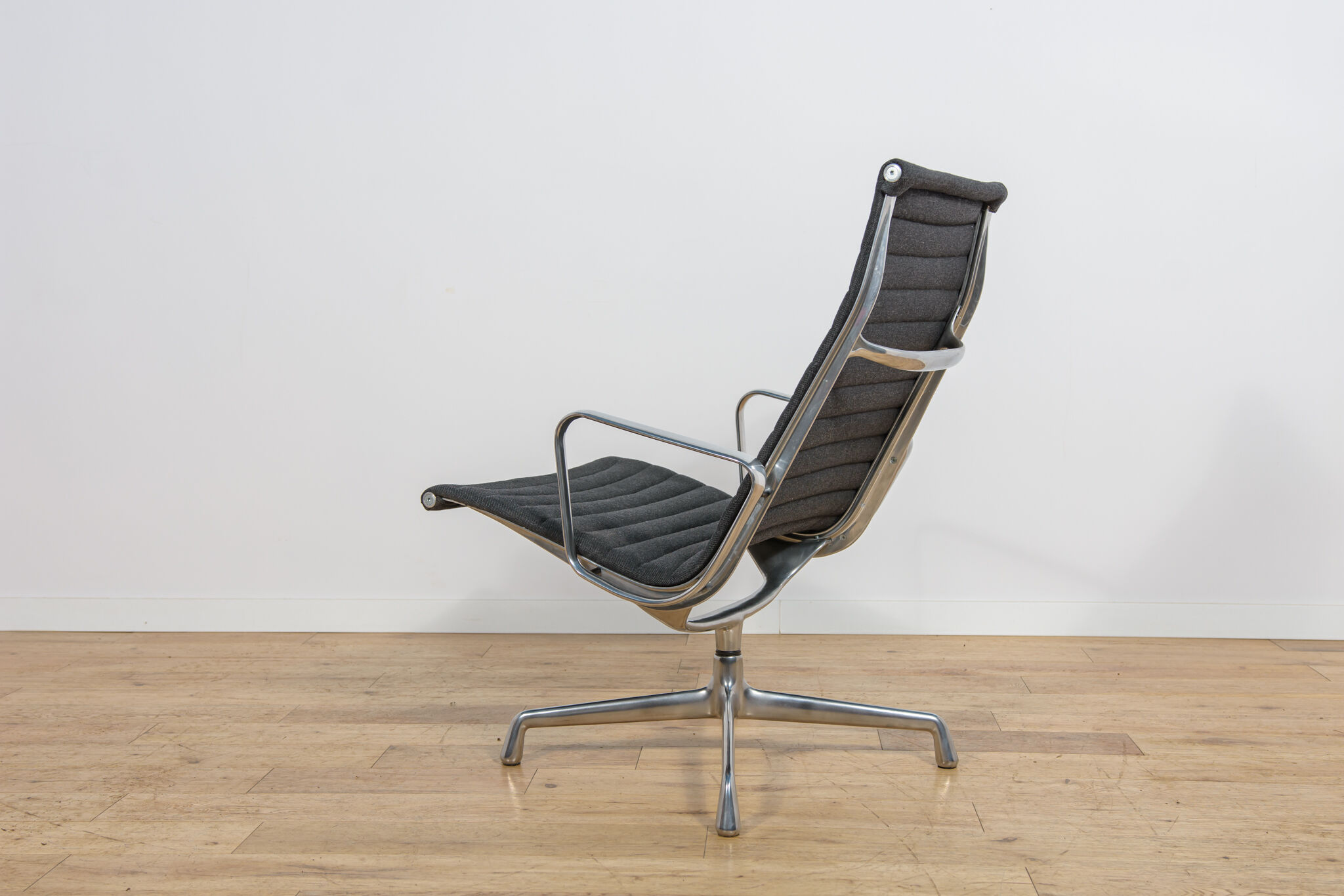 EA124 Lounge Chair by Charles & Ray Eames for Herman Miller, United States, 1980s