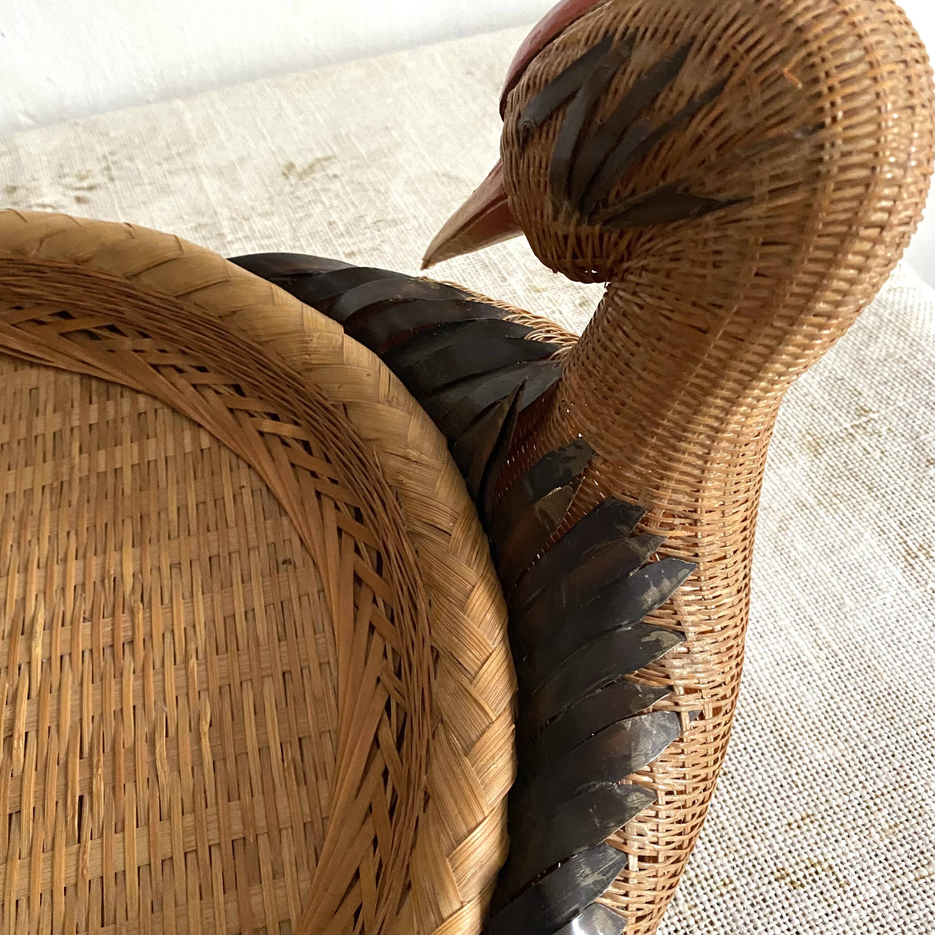 Bird woven bamboo tray