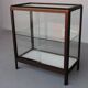 Vitrine moderne en profilés aluminium marron