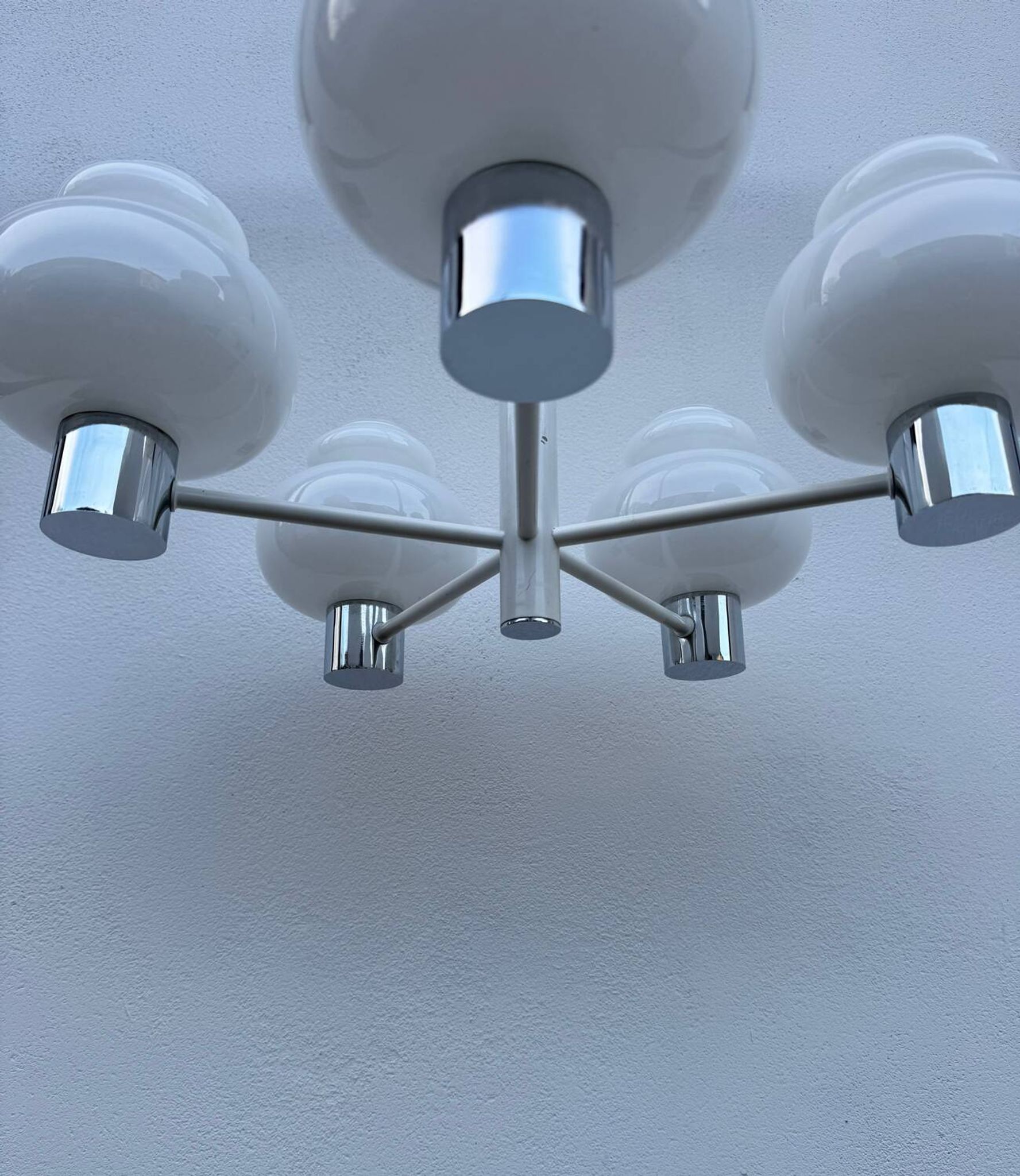Lustre Space Age opaline chrome années 70