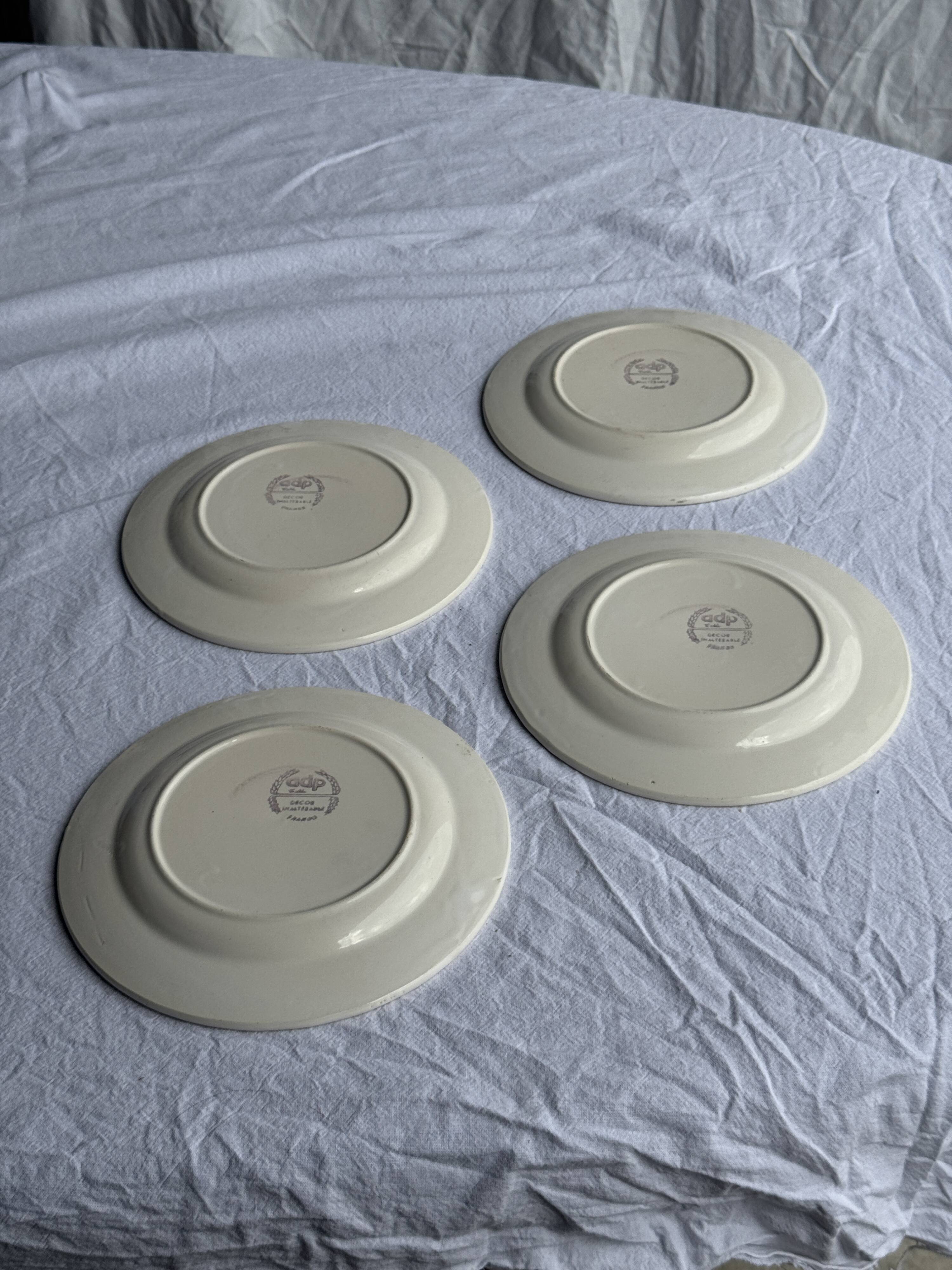 Set of 4 small vintage white dessert plates D21