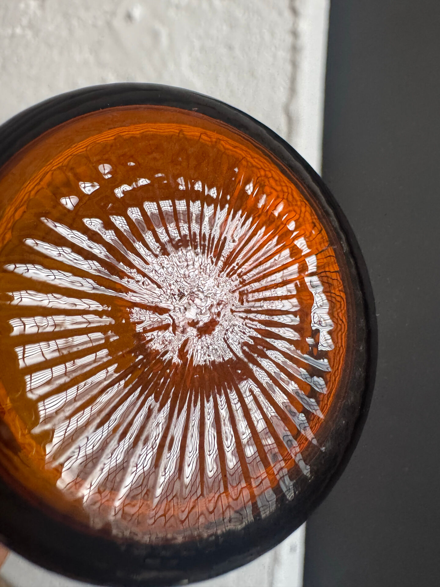 Verres ambrés soufflés années 60