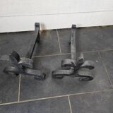 Paire de chenets en fer forgé