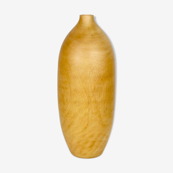 Bulging mango vase