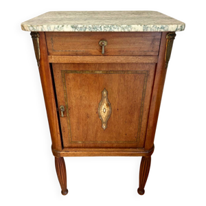 Chevet ancien marqueté