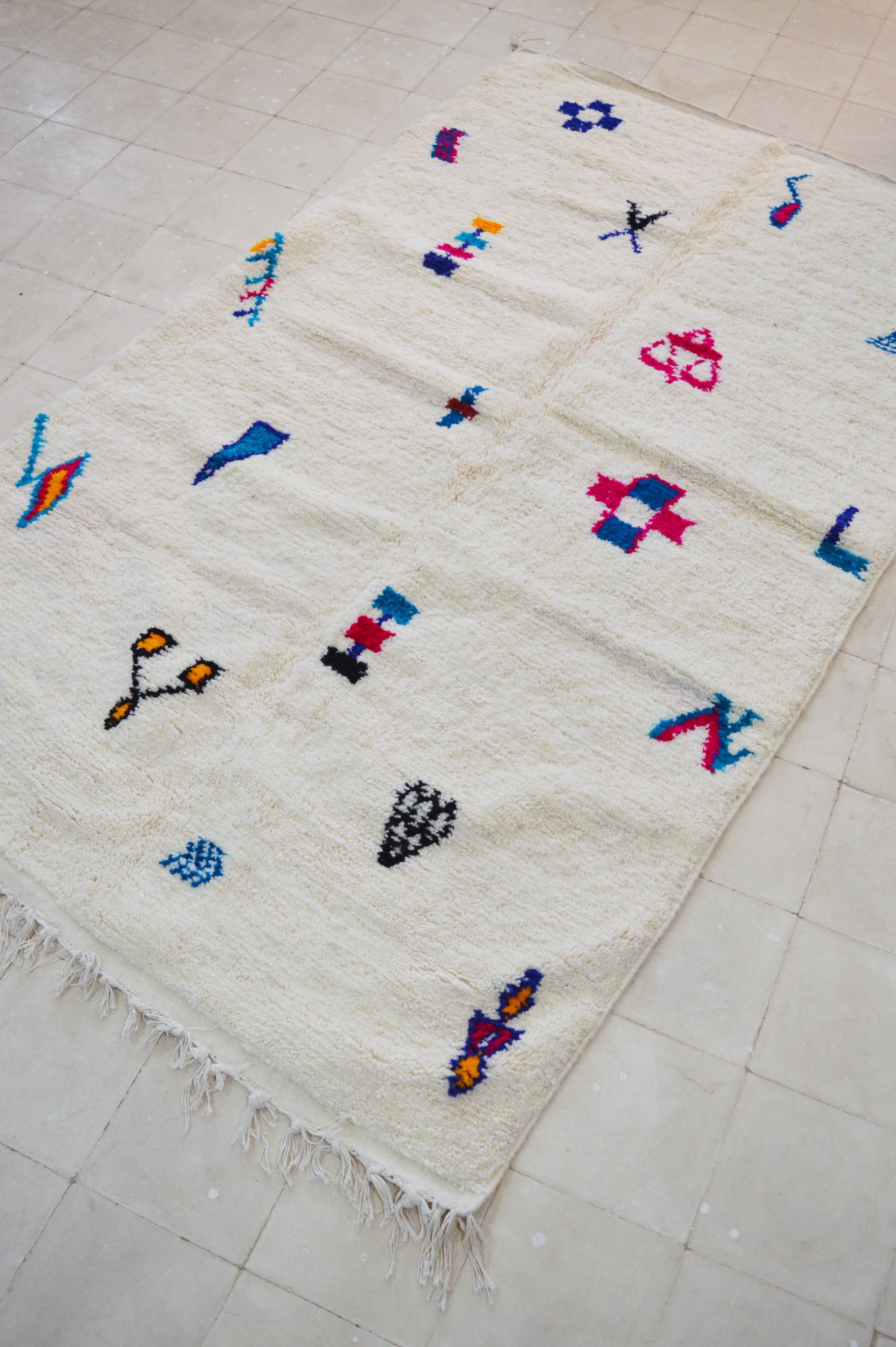 Berber carpet vibrant symbols 250 x150
