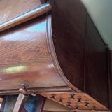 Beautiful vintage 20th-century American cylinder desk and its chair.