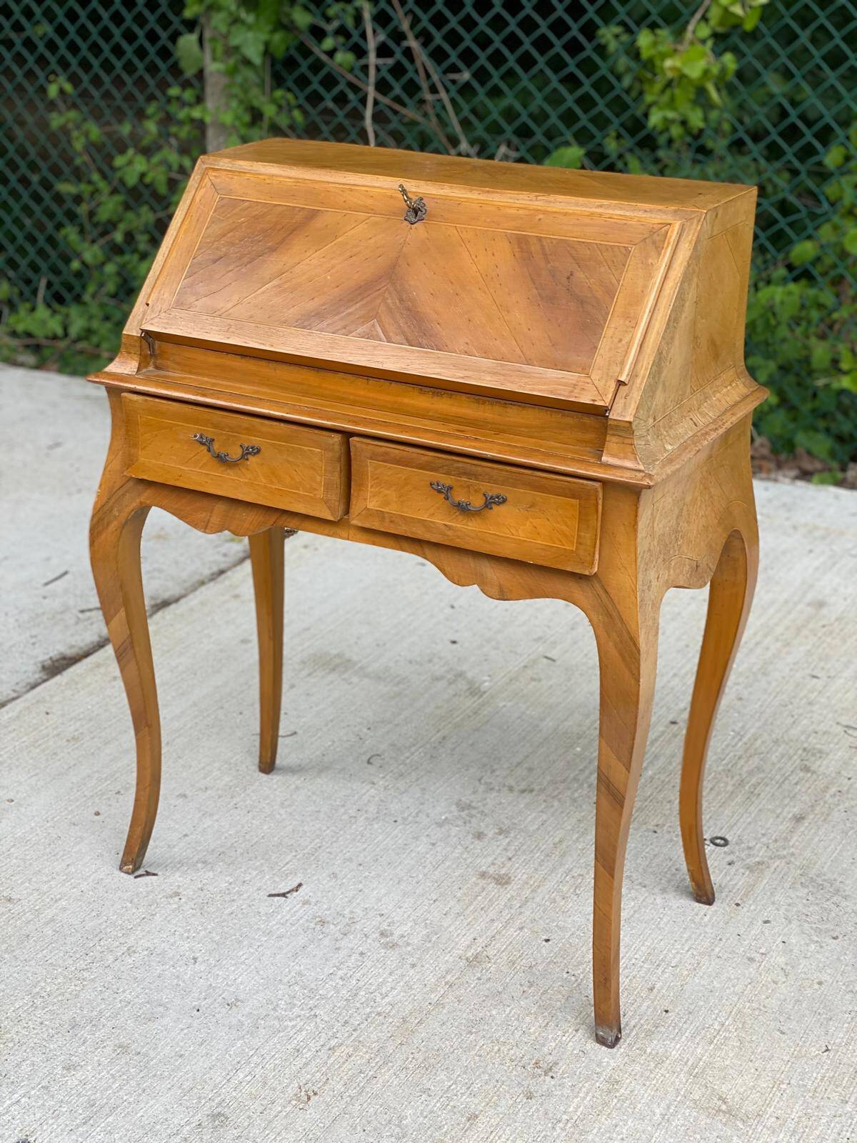 Louis XV style sloping desk in gilded marquetry, Napoleon III period