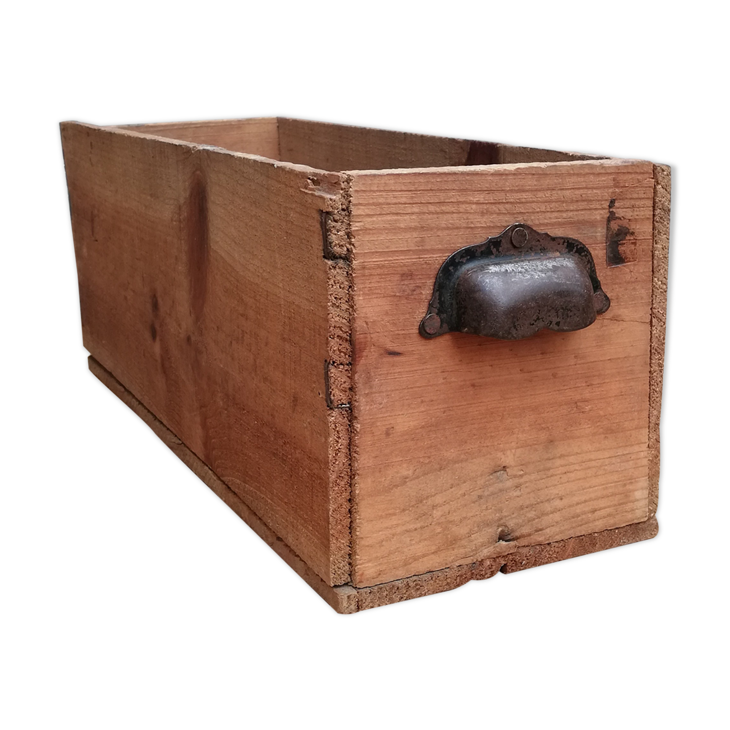 Workshop drawer handle shell