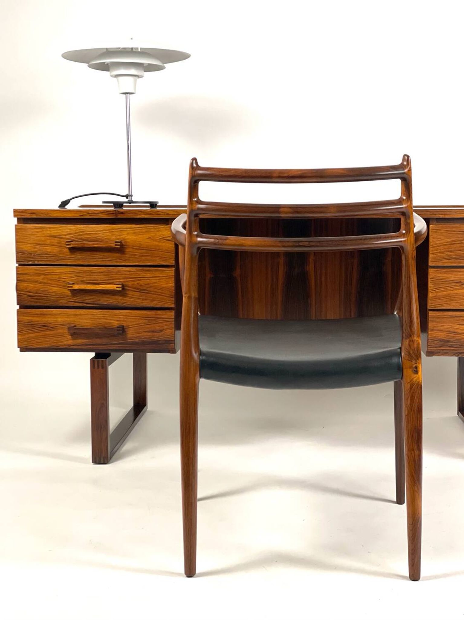 Danish Modern ( Mid-Century ) desk by Torben Valeur for DYRLUND, 1960s