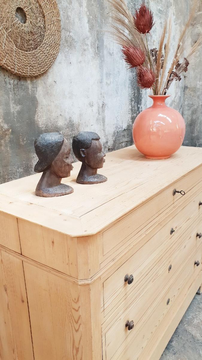 Antique pine chest of drawers