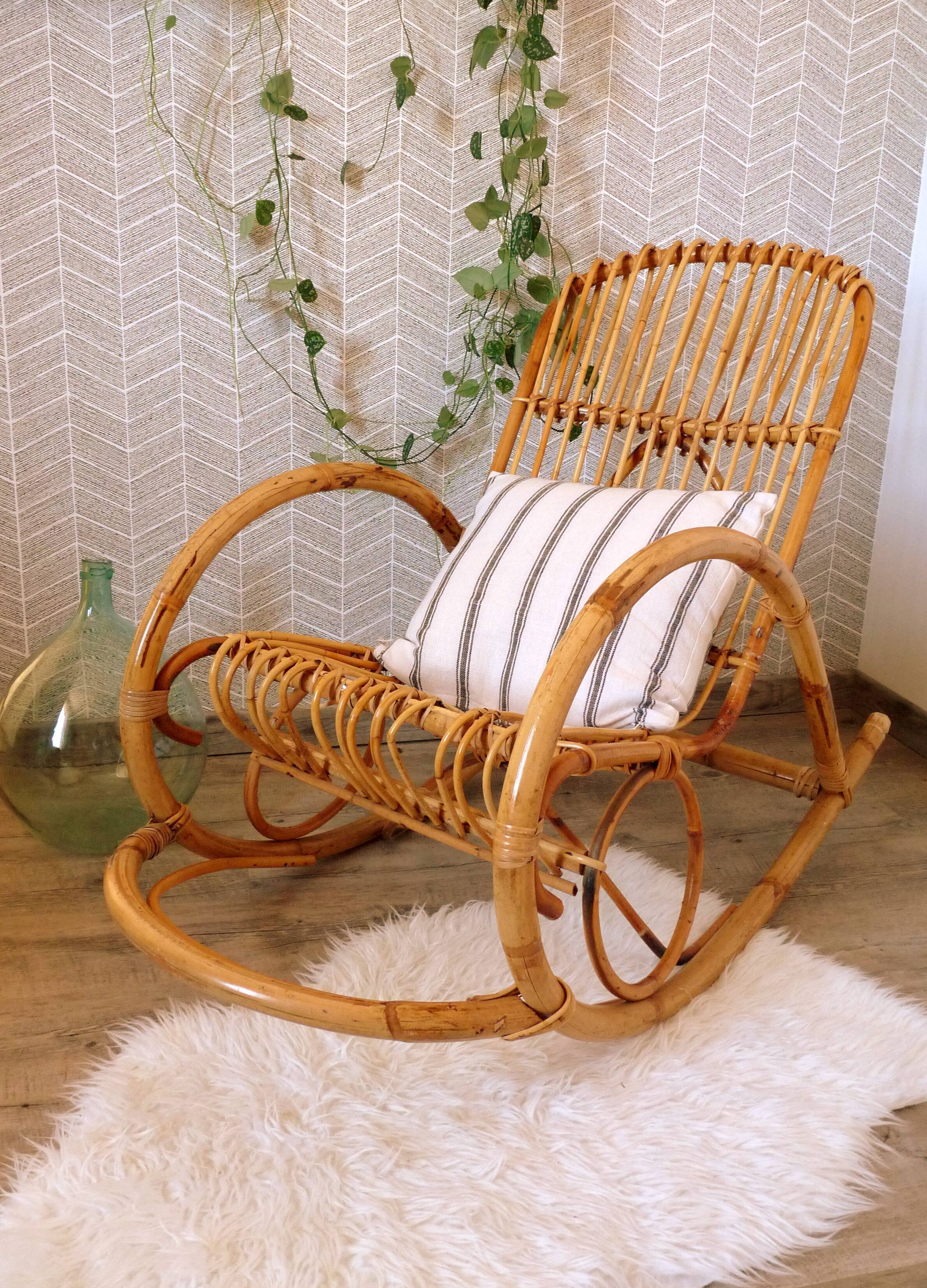 Rocking chair en rotin