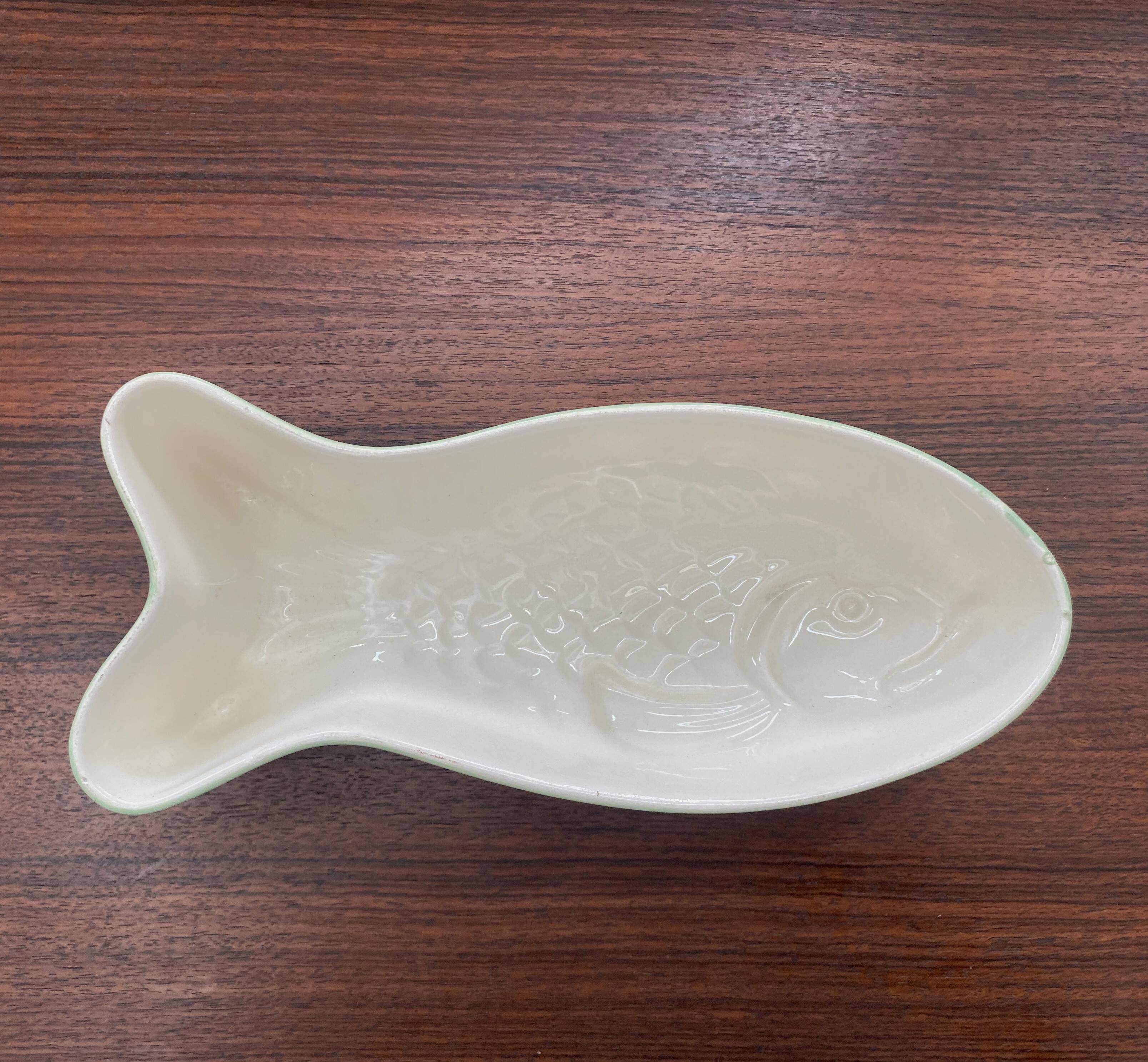 Moule à pudding en céramique vert lime Vis Shape