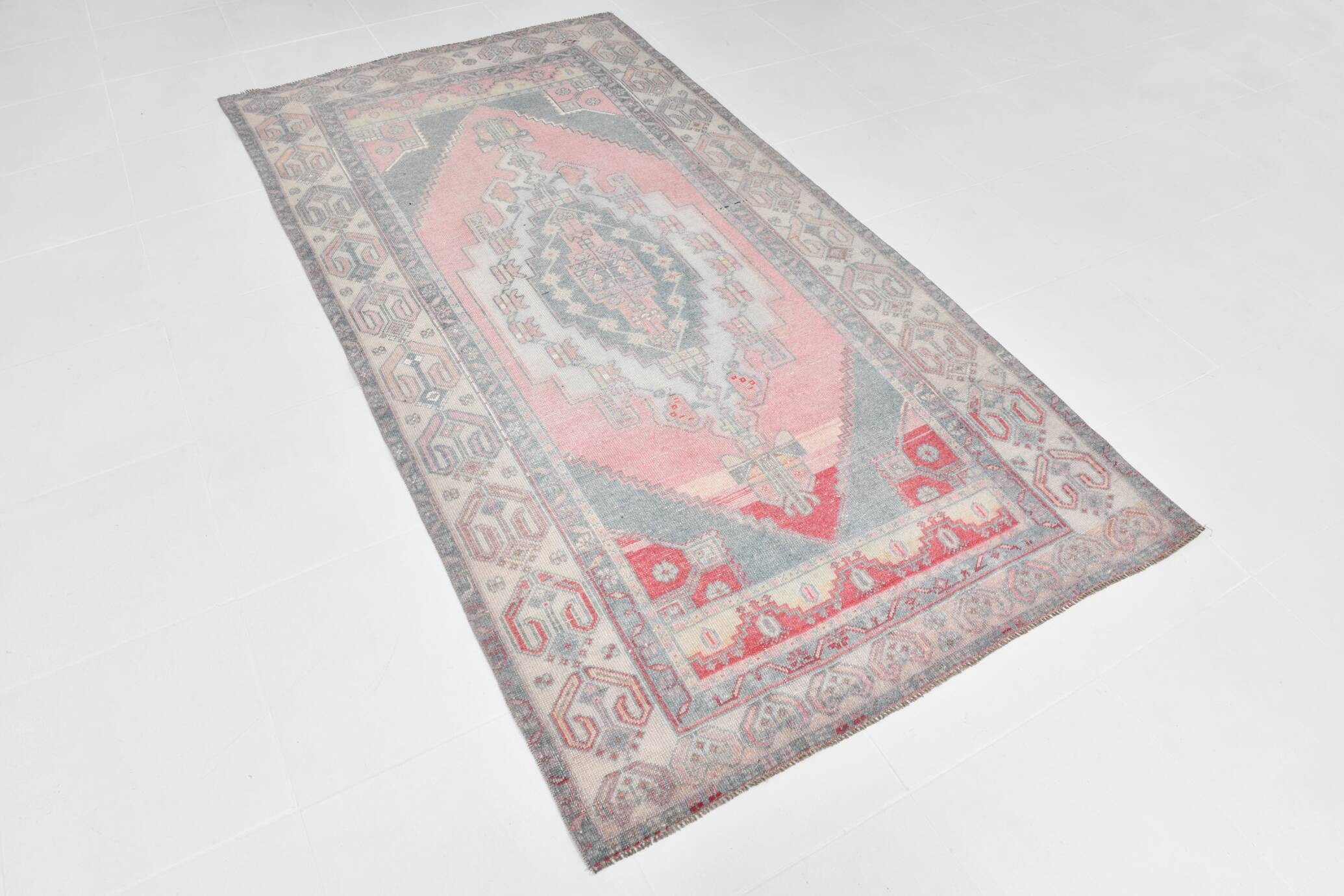 4x8 Soft Pink Geometric Handmade Vintage Rug, 128x242Cm