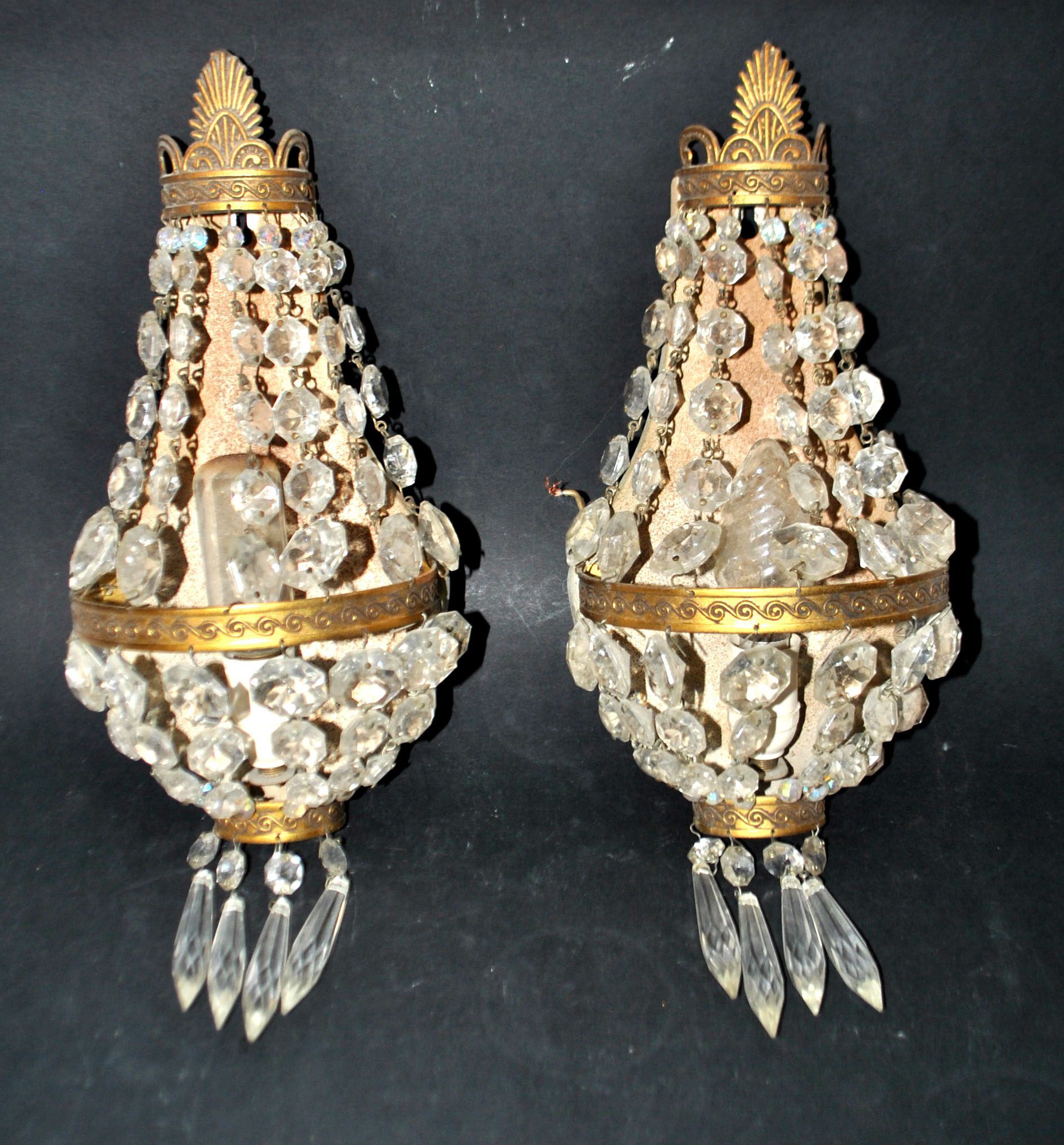 Pair of vintage lamps: wall lights with gold trim and cut crystal.