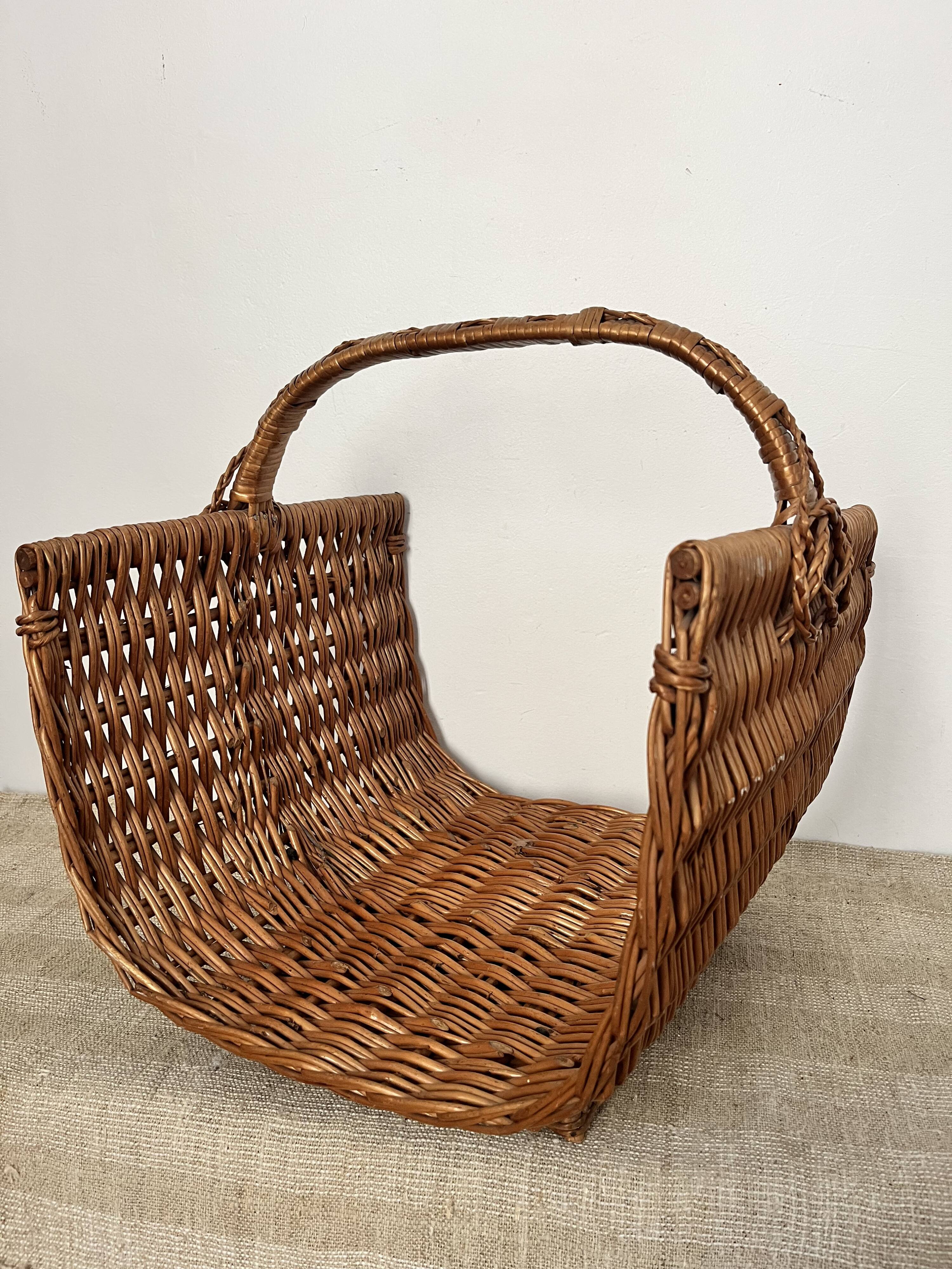 Log basket, woven wicker