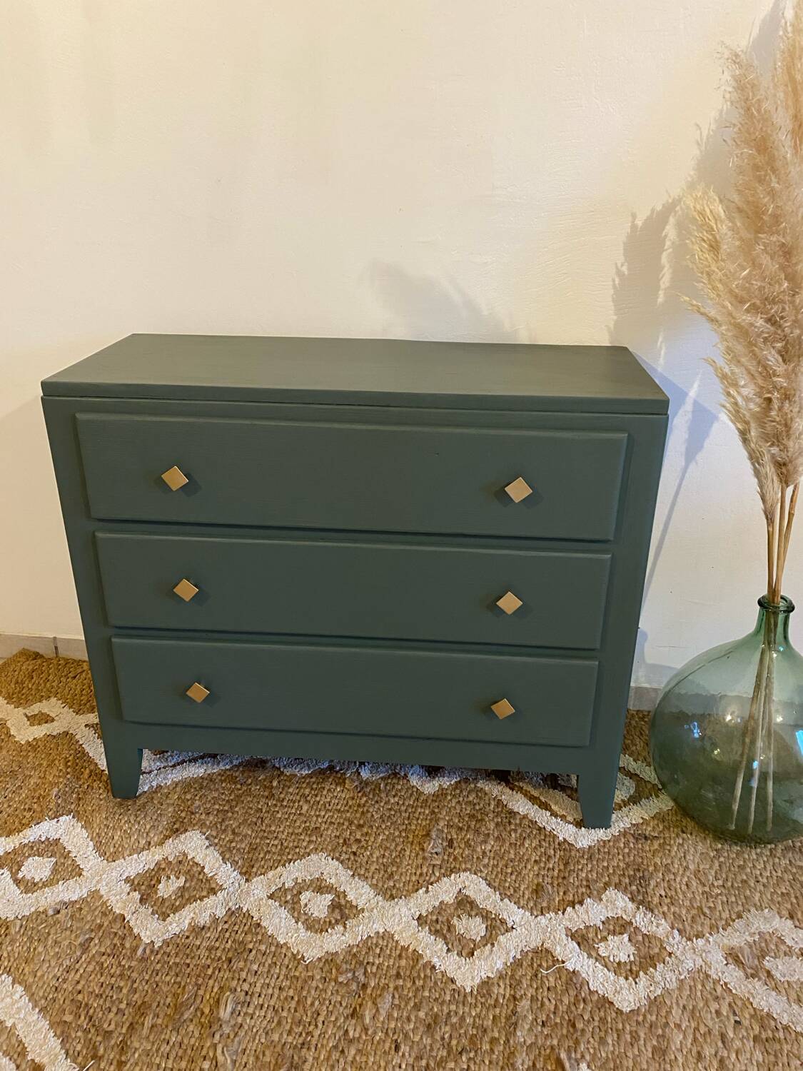 Parisian chest of drawers