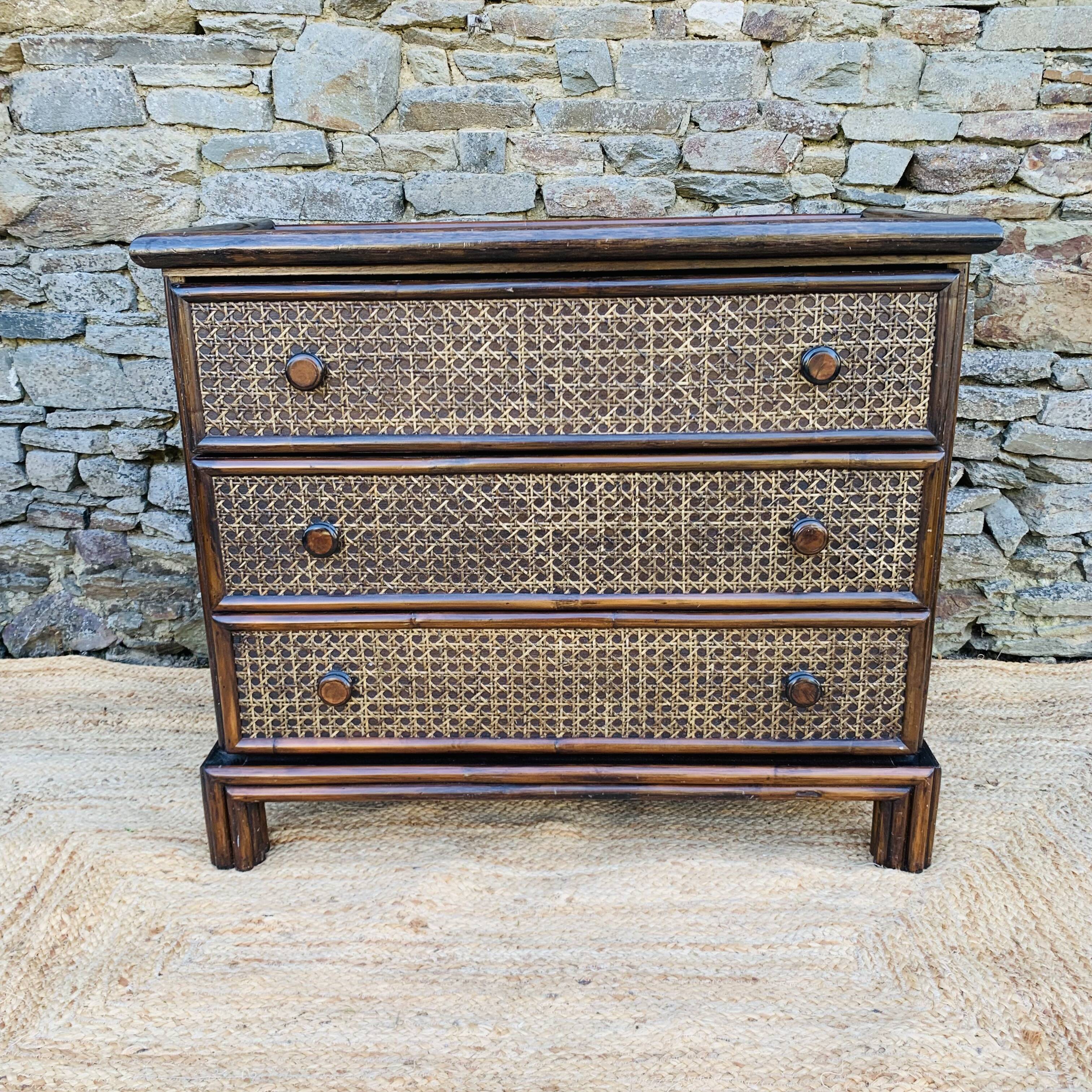 Vintage chest of drawers