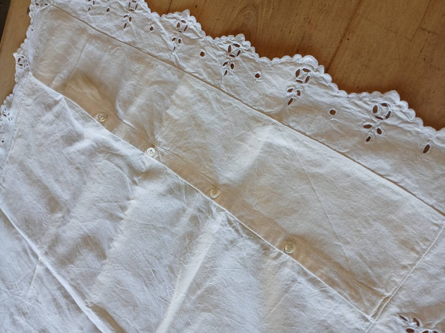 Antique flat sheet and 2 pillowcases set