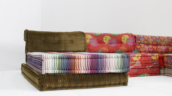 Canapé Mah Jong Roche Bobois design Kenzo Takada par Hans Hopfer, ensemble de 12.