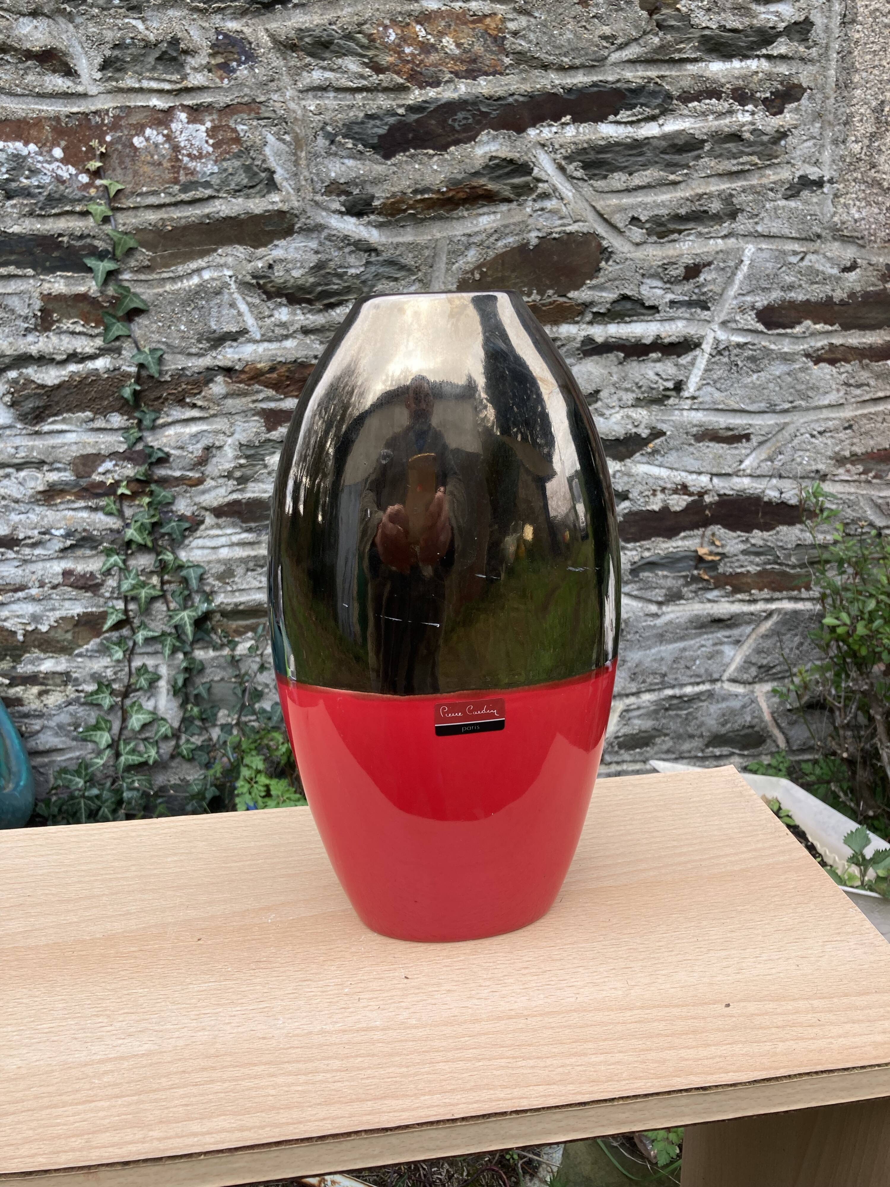 Art Deco ceramic vase signed Pierre Cardin