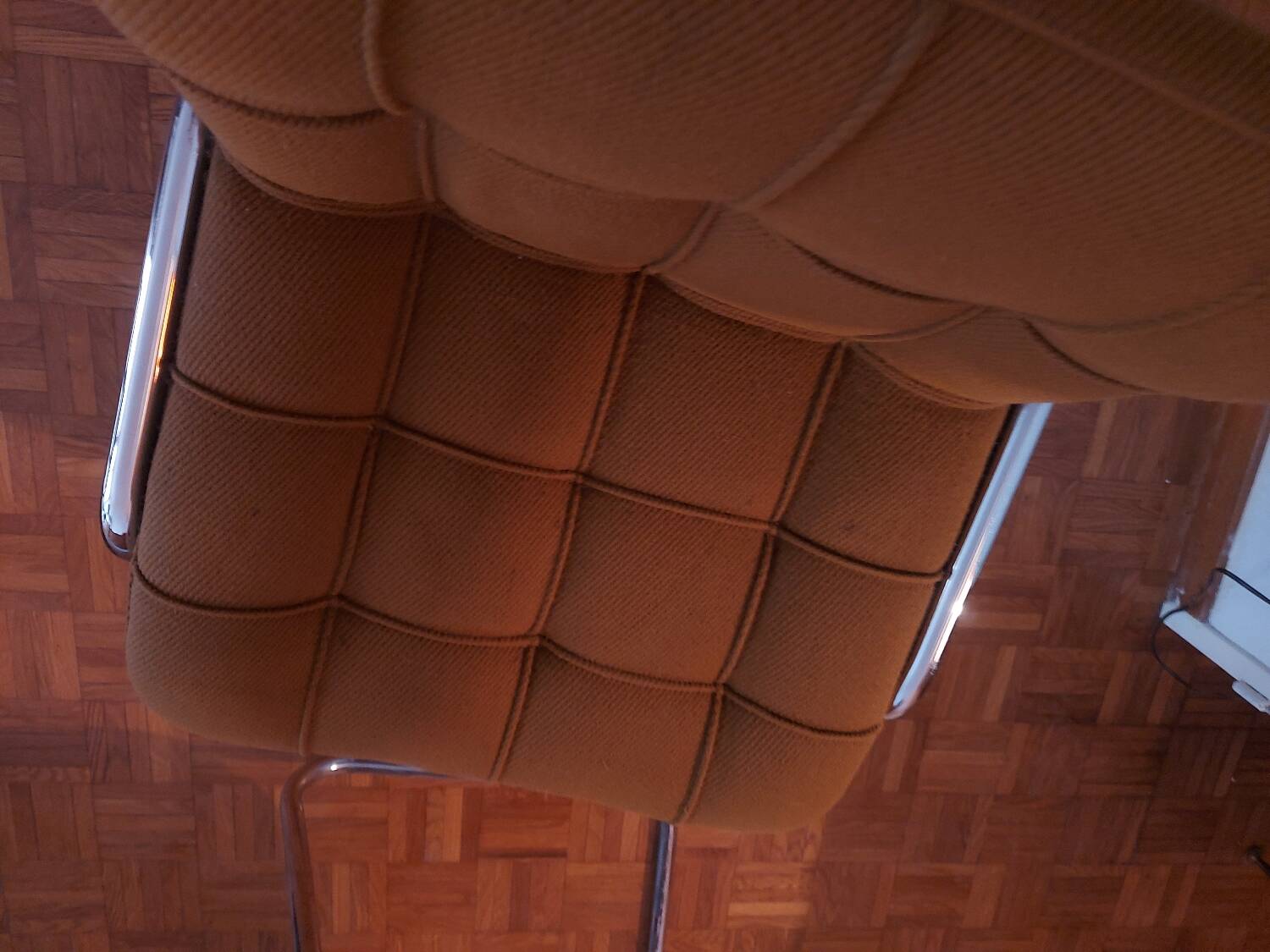 2  fauteuils par Yves Christin pour Airborne