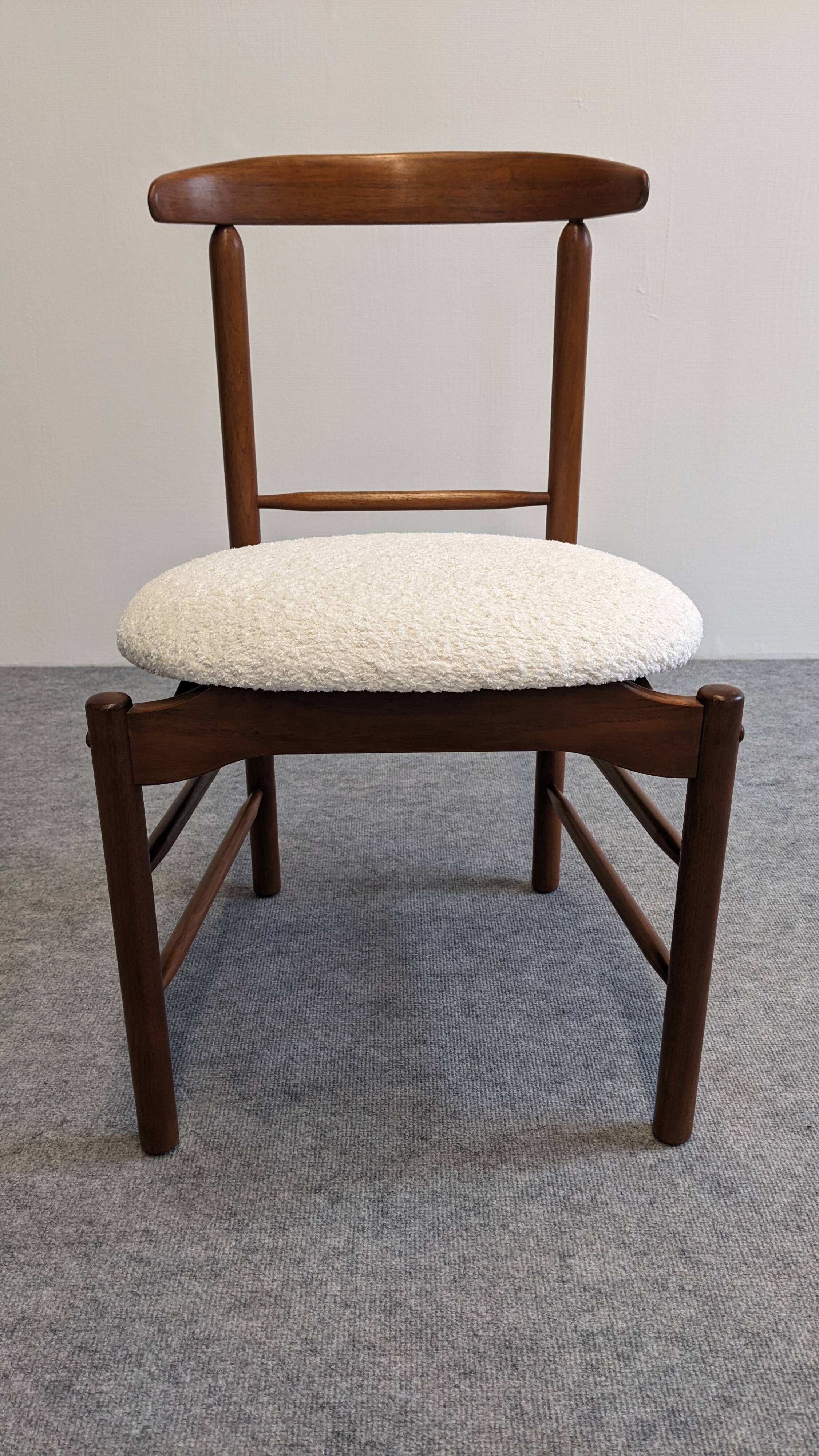 Set of 4 modernist chairs by Greta Magnusson Grossman, USA circa 1950.